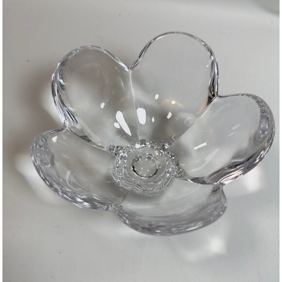 Orrefors Sweden Pomona petal-shaped crystal bowl, Lars Hellsten 6” - Picture 5 of 6